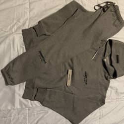 Dark Oatmeal Essentials Set📲✅