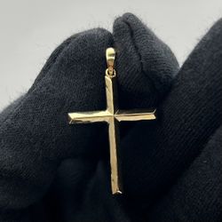 Solid 14K Gold Cross Pendant – 2.42 g