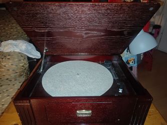 Thomas Paconi Classics Turntable