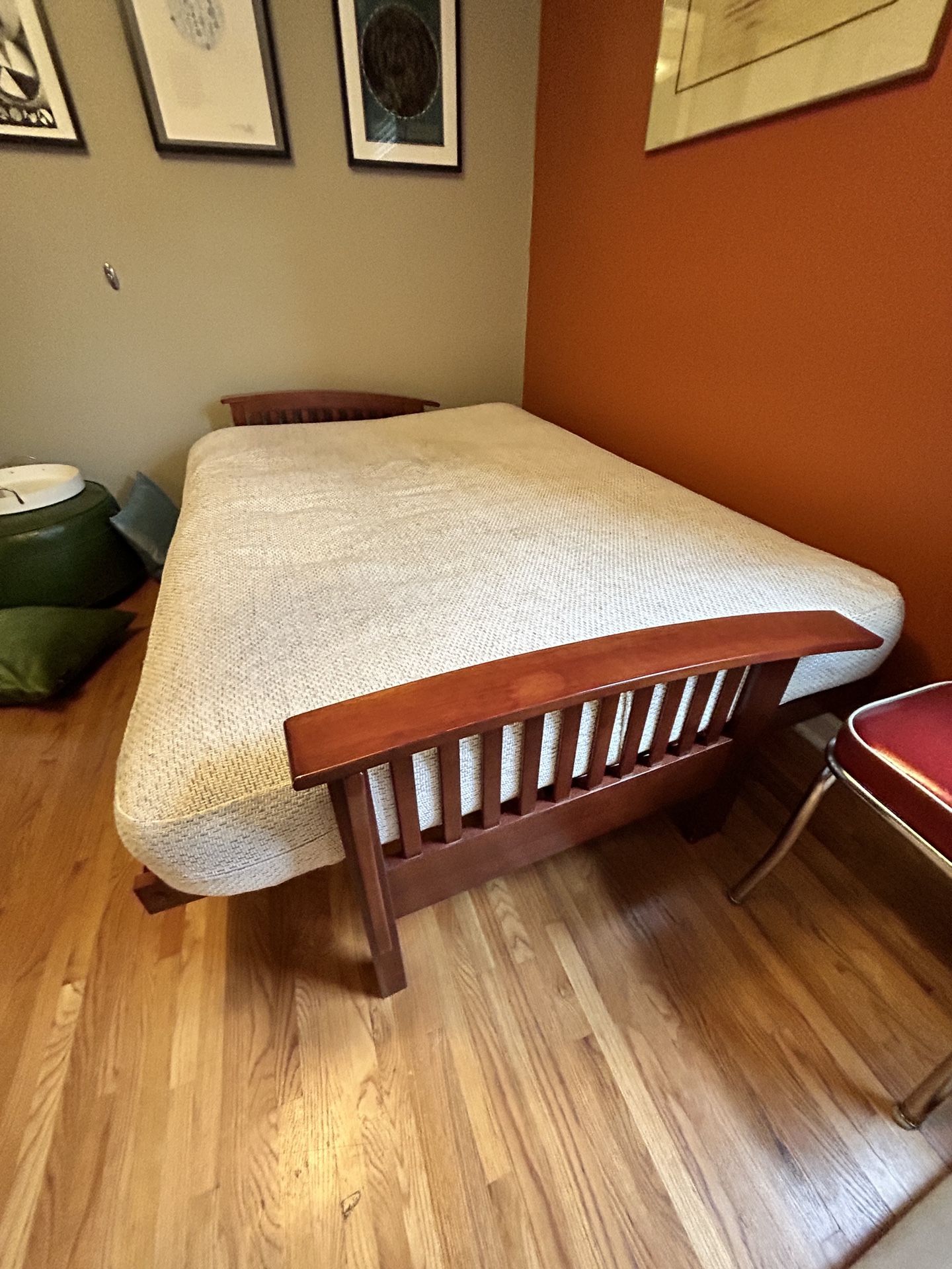 Futon Bed/couch