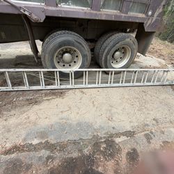 32’ Ladder