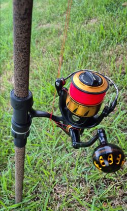 Custom 9' rain shadow & Penn Combo