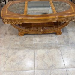 Coctail Table With Drawers