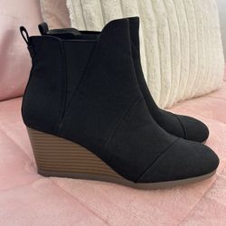Womens TOMS Jillian Wedge Ankle Boots 