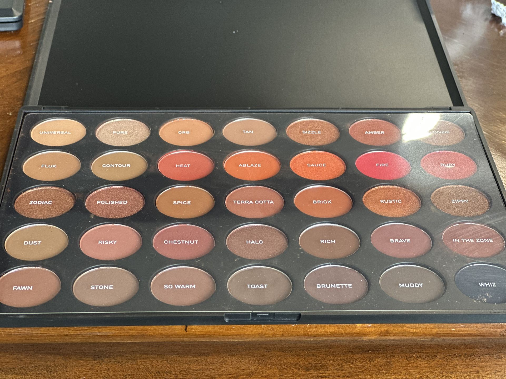 Morphe 35 Pan Pressed Powder Eyeshadow
