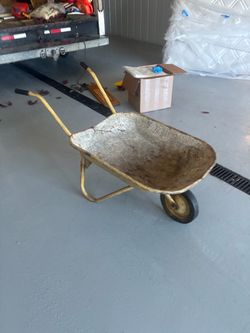 Wheel barrel