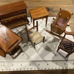 Vintage Doll House Furniture 