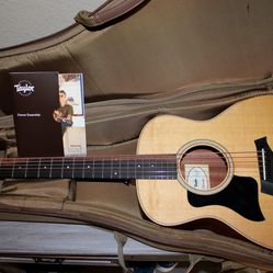 Taylor GS Mini Mahogany Left Handed Acoustic Guitar With Taylor Padded 