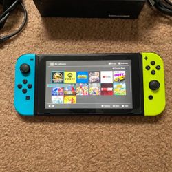 Nintendo Switch 