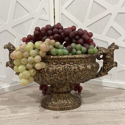 Faux Grape 🍇 Fruit in Decorative ceramic bowl