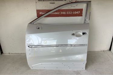 2019-2024 Toyota RAV4 left front door (9)