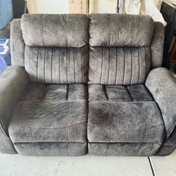 Loveseat 