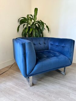 Used Modern Velvet Accent Chair, Button Tufted royal blue Upholstery, chrome  Stainless Steel base