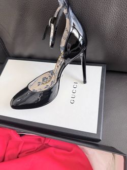 Gucci size 7