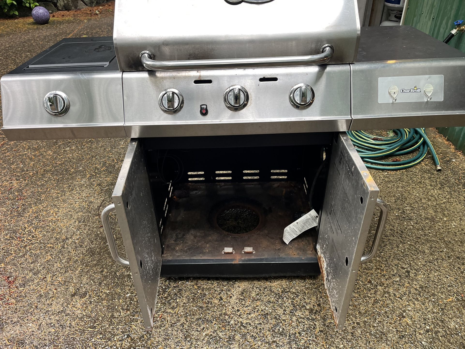 Char Broil Red Propane Grill