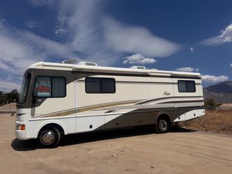 Fleetwood Flair Motorhome RV