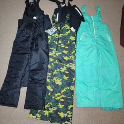 ❄️☃️ SNOW BIBS SIZE MEDIUM (10 / 12 ) FOR KIDS $ 23 DOLLARS EACH ❄️☃️