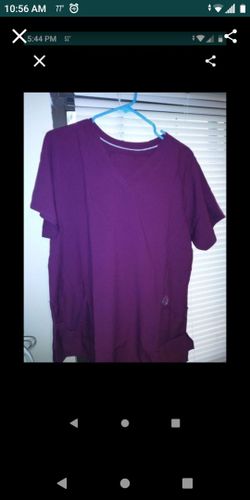 Three pairs xl scrubs