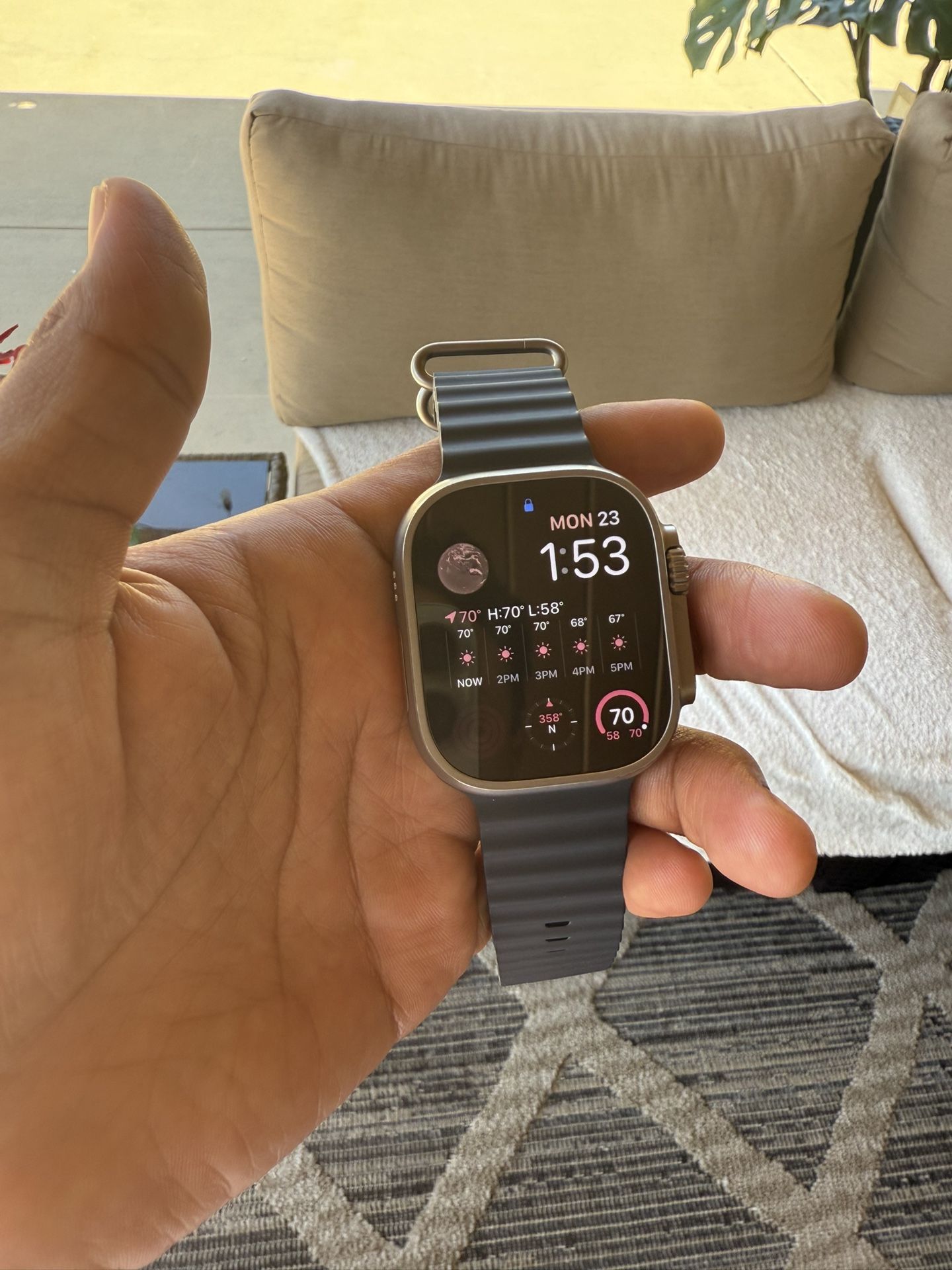 Apple Watch Ultra 49mm GPS + Cellular