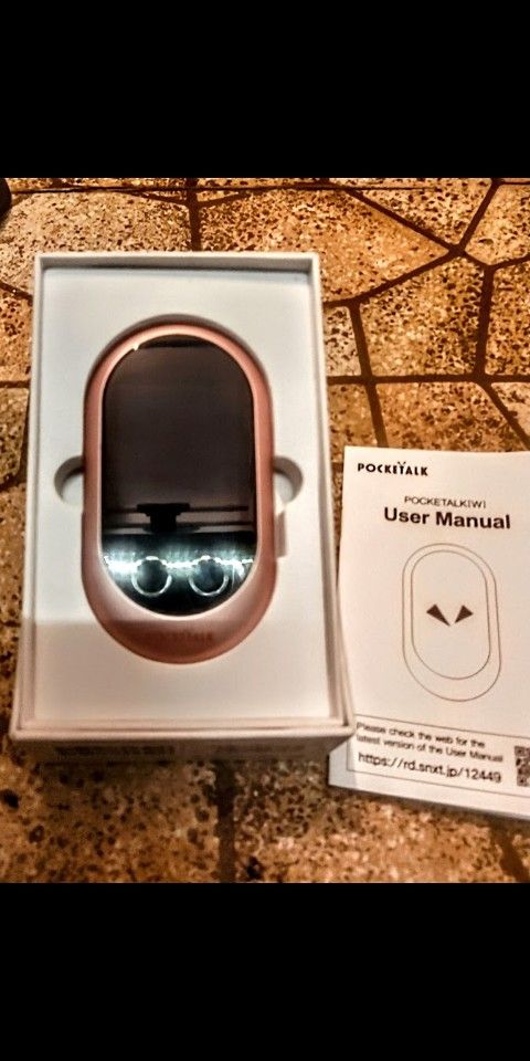 Pocketalk W1PGk Translator, Two Year Data Plan, Two-Way Voice Translation