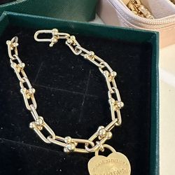 18K Saudi Gold Bracelet