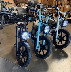 Droyd Weeler Electric Mini Bike for Kids 6-12 - 24V 8Ah Battery, 6-10 MPH, Up to 8 Miles, LED Lights