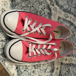 Converse Women’s Size 7