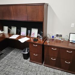 Office Furniture In Very Good Condition 