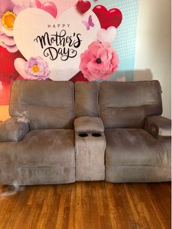Recliner coach with usb charger