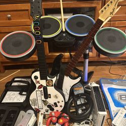 Nintendo Wii Mega Bundle – Rock Band, Guitar Hero, DDR, 2 Guitars, Drums, 14 Games (TESTED)