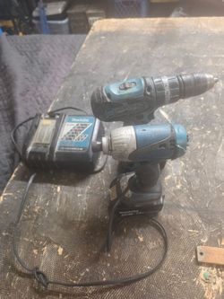 Makita Cordless Drill and Impact Driver Set
