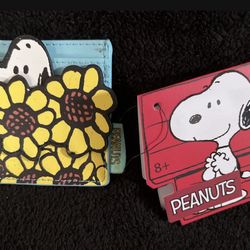 PEANUTS SNOOPY WALLET ( Price Is Firm) 