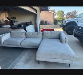 Couch must go !