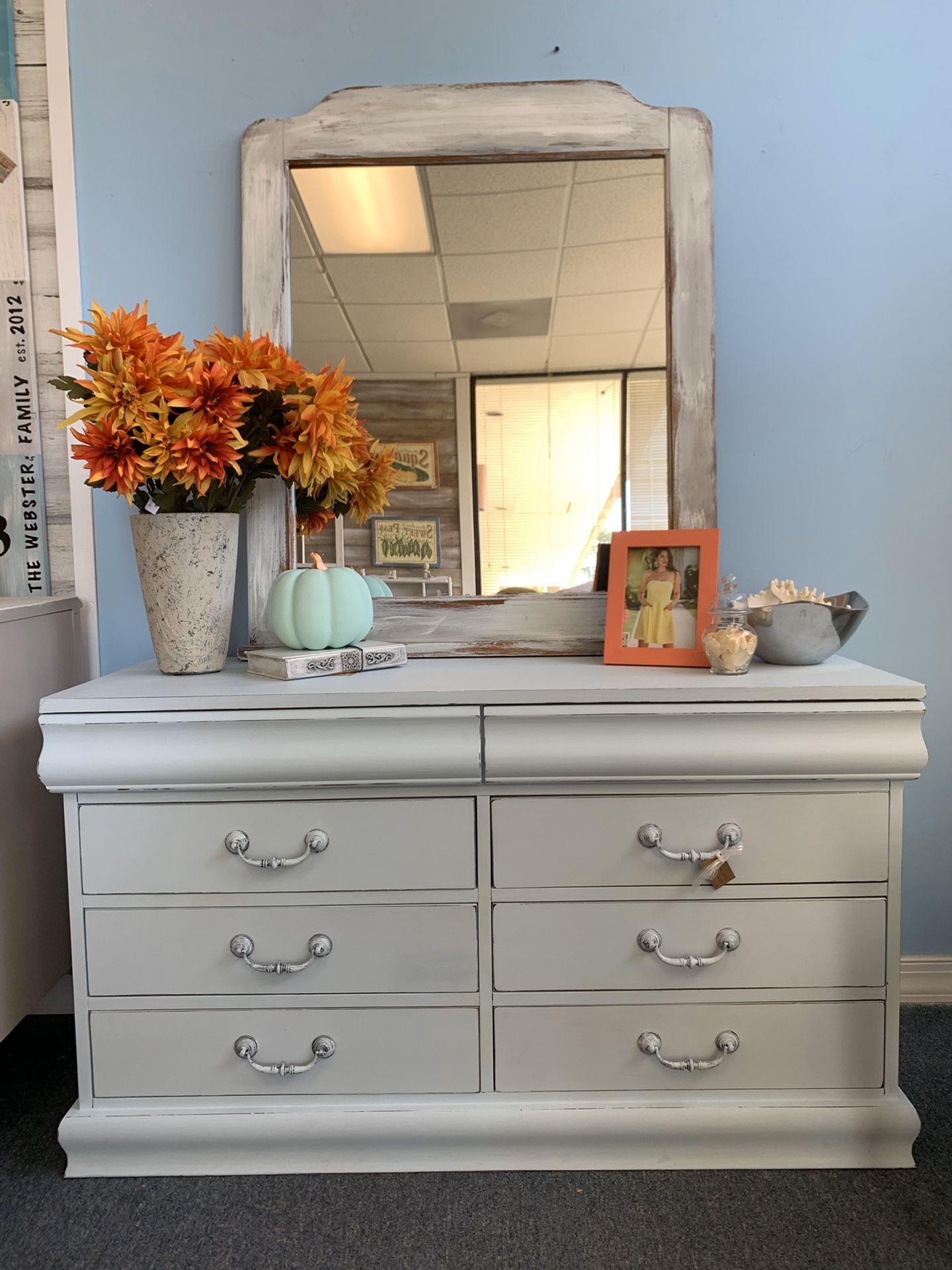 Dresser/Console/Entry Table