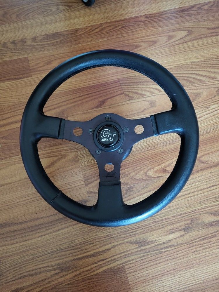 Grant 772 Formula GT Steering Wheel