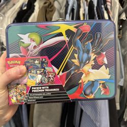 Pokemon 2025 Collectors Chest