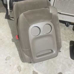 Toyota Sienna Middle Seat Like New