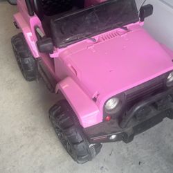 Pink Ride-On Jeep – Needs Battery 