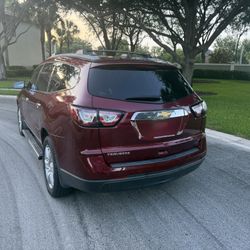 2017 Chevrolet Traverse LT Sport Utility 4D