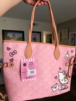 Hello kitty purse