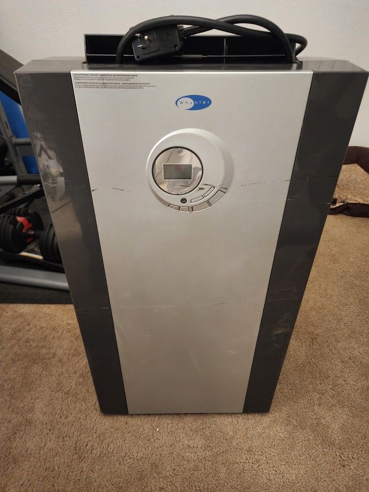 14,000 BTU Portable Air Conditioner & Dehumidifier