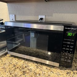 Hamilton Beach Microwave