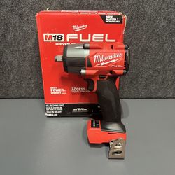 Milwaukee (2962-20)  M18 FUEL Gen-2 18V Lithium-Ion Brushless Cordless Mid Torque 1/2 in. Impact Wrench w/Friction Ring (Tool-Only)