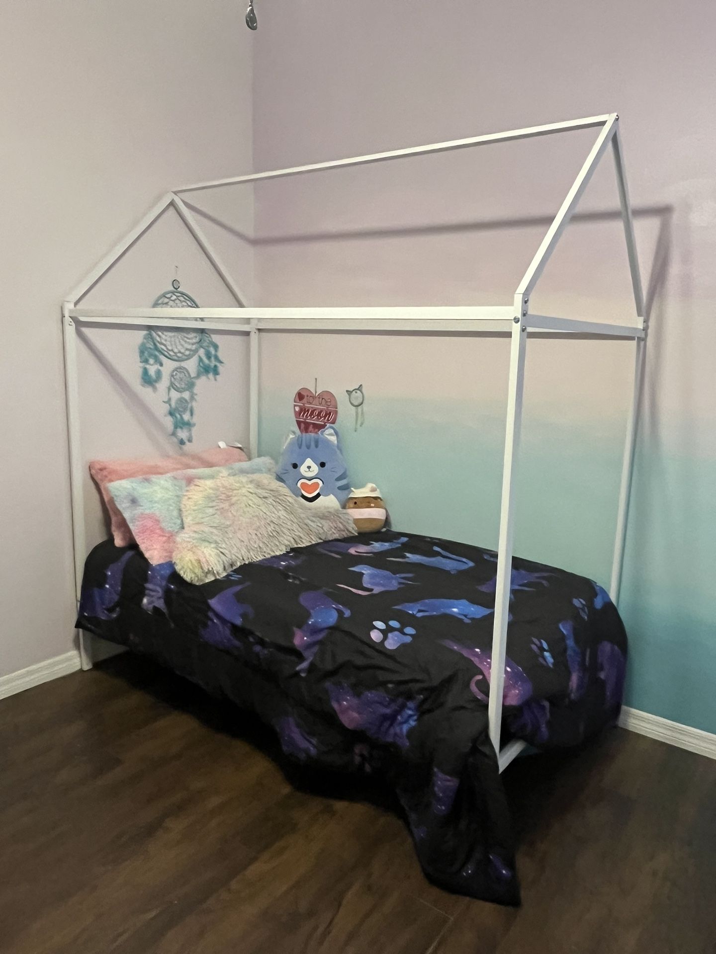 Twin Bed With Trundle