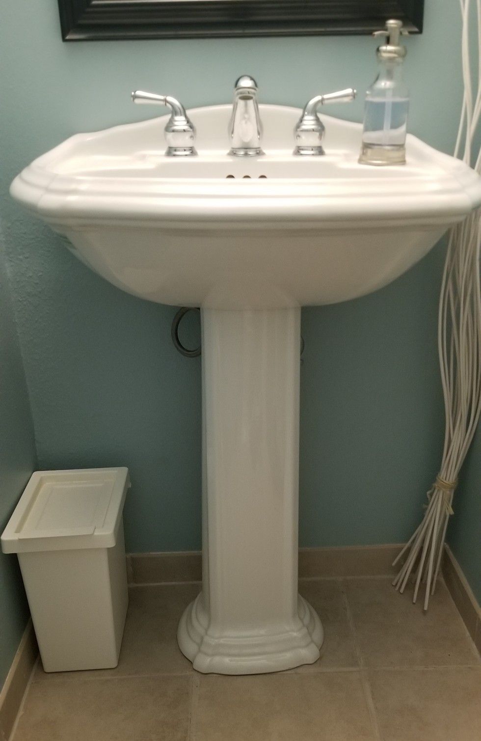 Pedestal Sink