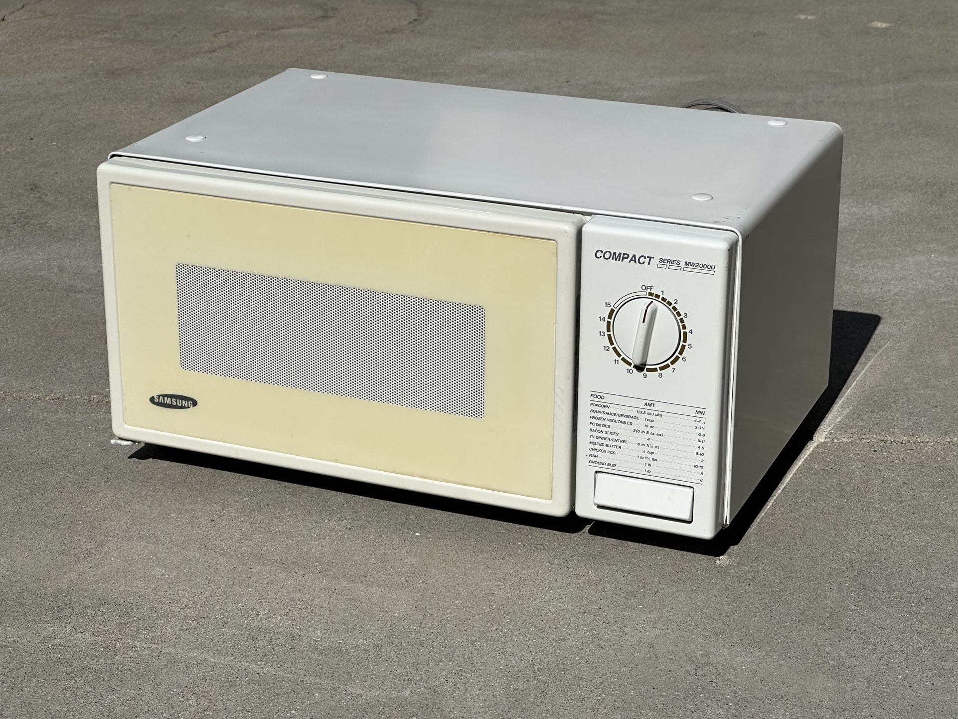 RV Boat Microwave Samsung MW2000U