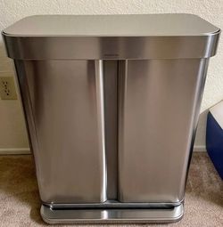 Superhuman trash can. Double bin