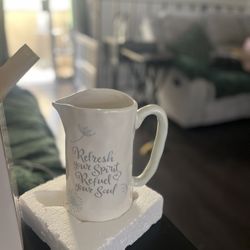 Precious Moments Vase. 
