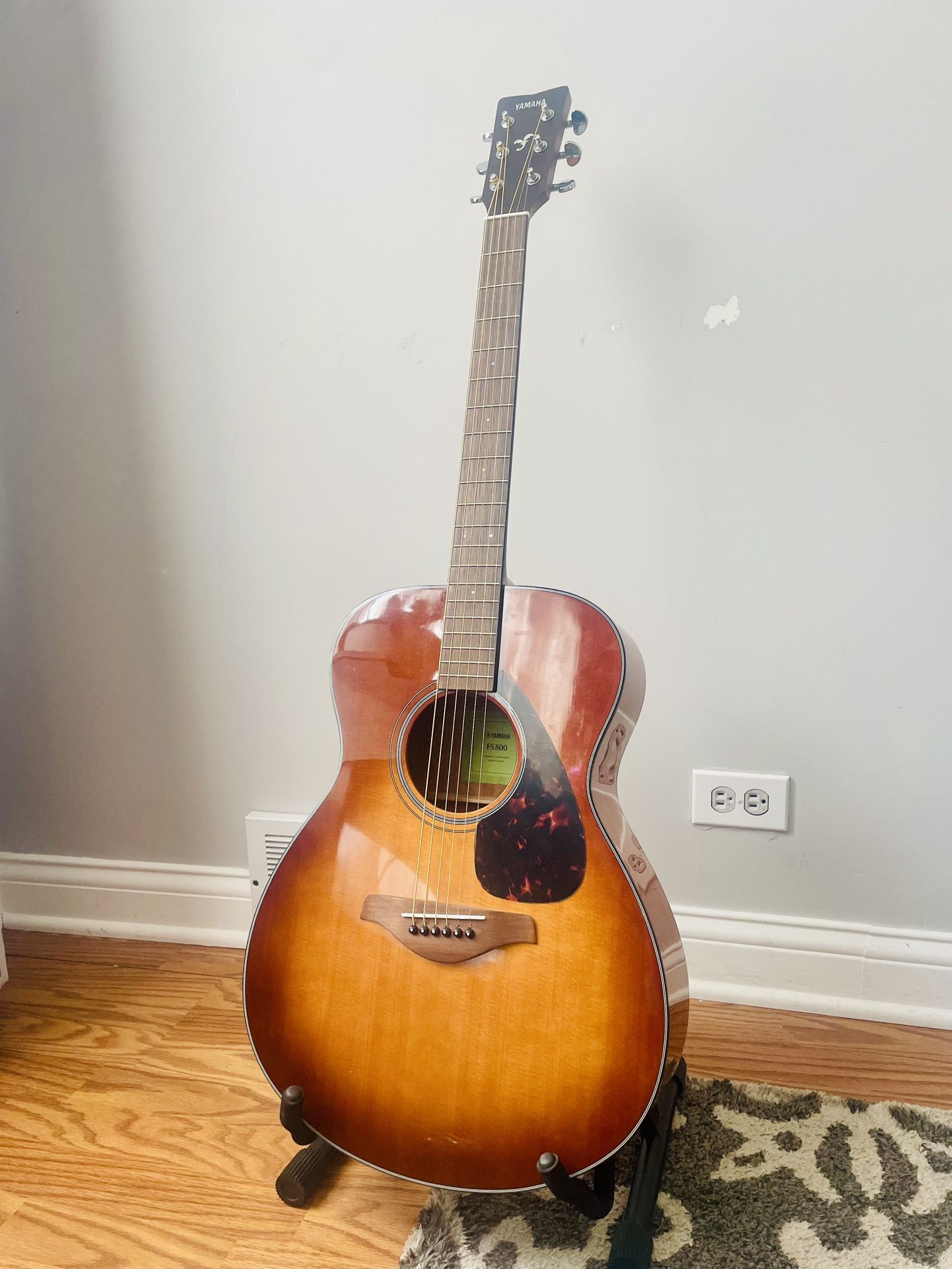 Guitar Yamaha Fs800