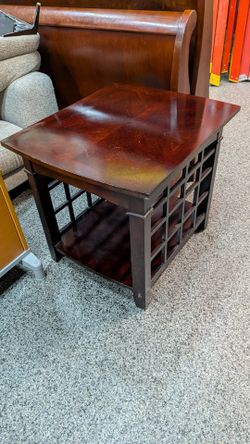 End Table Only $10 City Of Orange 🍊